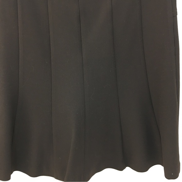 Rich chocolate brown skirt. Size 10. Iris. Made in Canada. - Picture 5 of 7